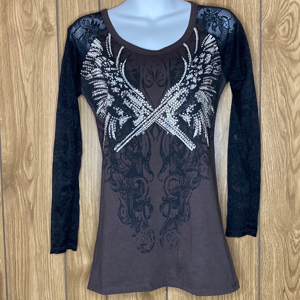 Rock & Roll Cowgirl | Studded Lace Sleeve Top S